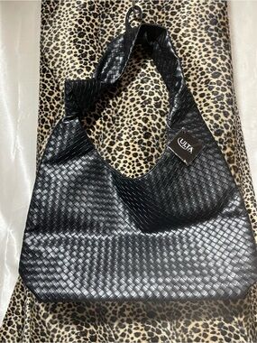 NWT 16”x15” Ulta Oversized Black Vegan leather Intrecciato weave / Tote